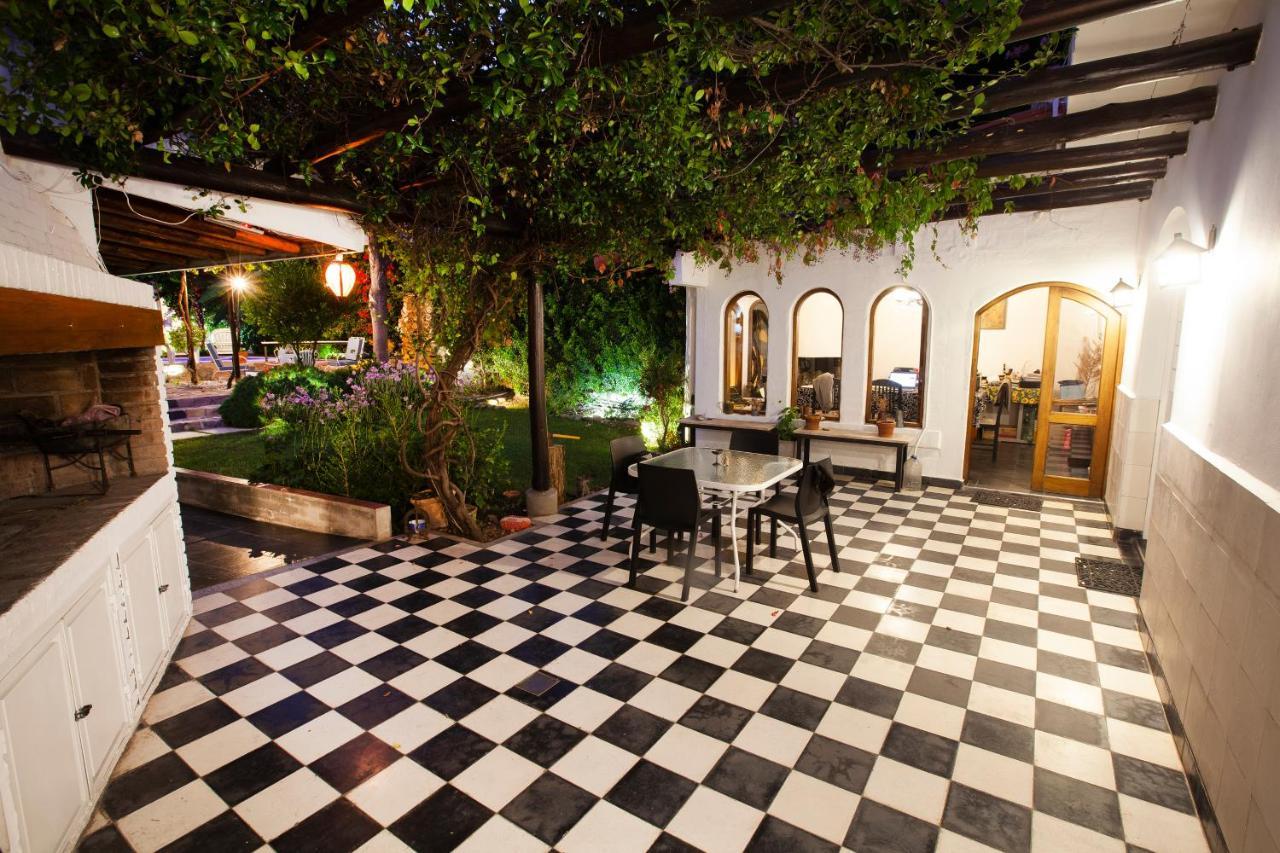 Posada De Rosas Mendoza Exterior foto